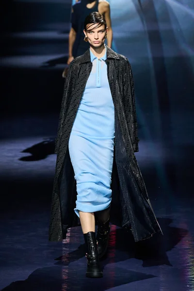 Look 35